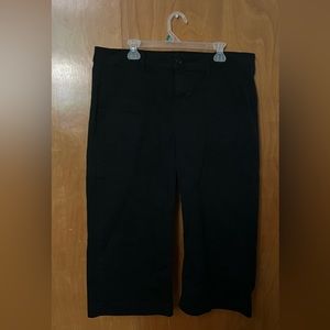 Torrid cropped chinos work pants size 18 in black